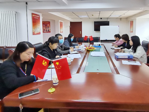 雁塔區(qū)工會領導蒞臨陜西鑫安安防參觀指導工作