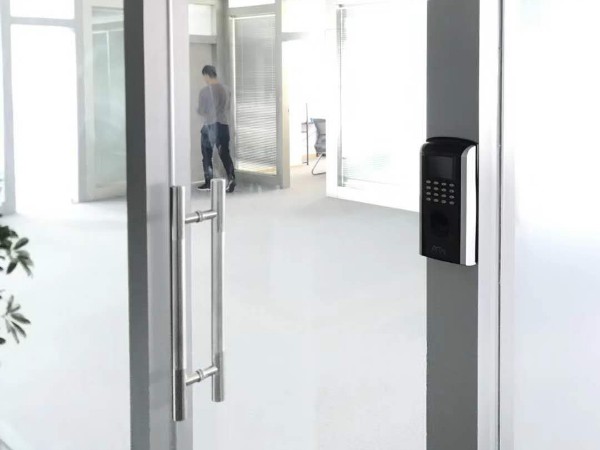 智能門(mén)禁系統(tǒng)保障安全，能夠很好的提升用戶安全感